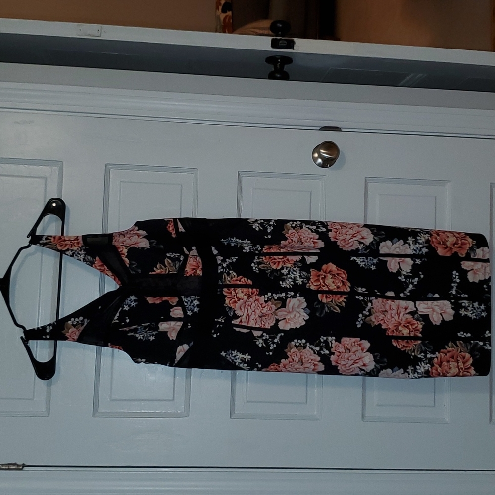 Torrid bodycon floral dress